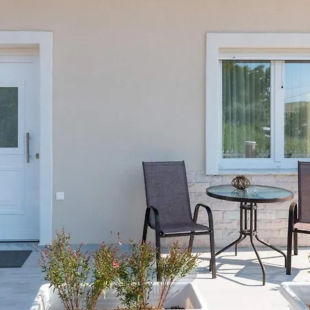 Polyxeni's 3* Limenas (Thasos)